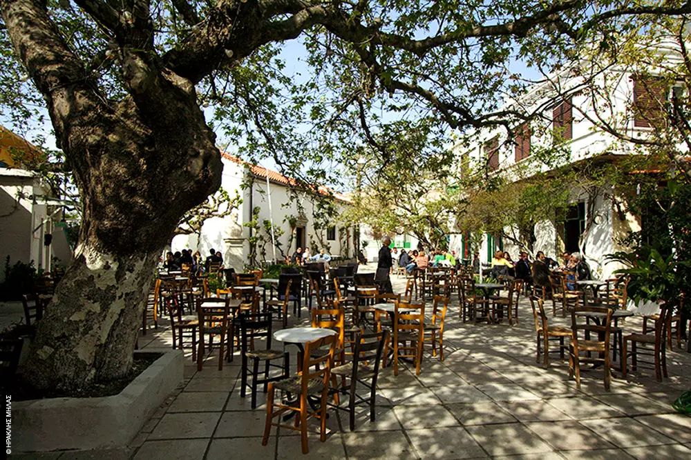 Η πλατεία Μεϊντάνι, το κεντρικότερο σημείο του οικισμού
