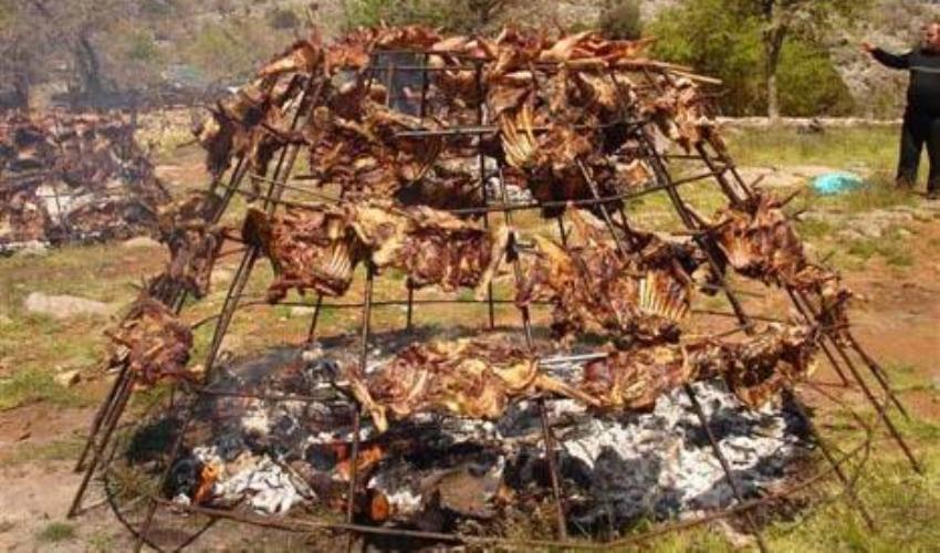 Cretans.Gr | Αντικριστό: Ωδή στον «Μαραντόνα» της κρητικής κουζίνας
