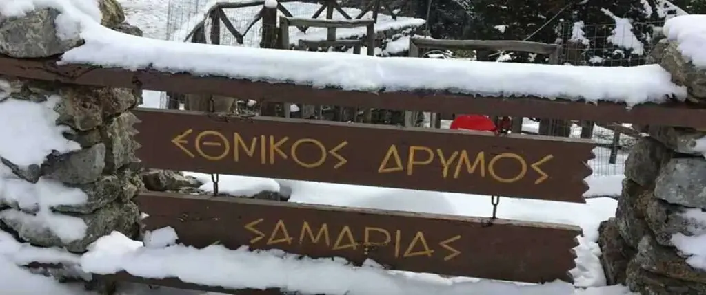 Στην Κρήτη το έστρωσε για τα καλά: Το χιόνι στα Λευκά Όρη έφτασε το ένα μέτρο