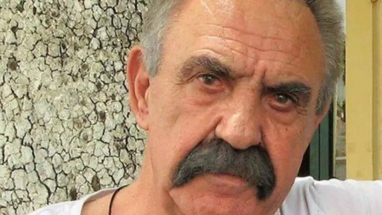 Μία συνέντευξη μόνο με μαντινάδες από τον Γιαλαύτη