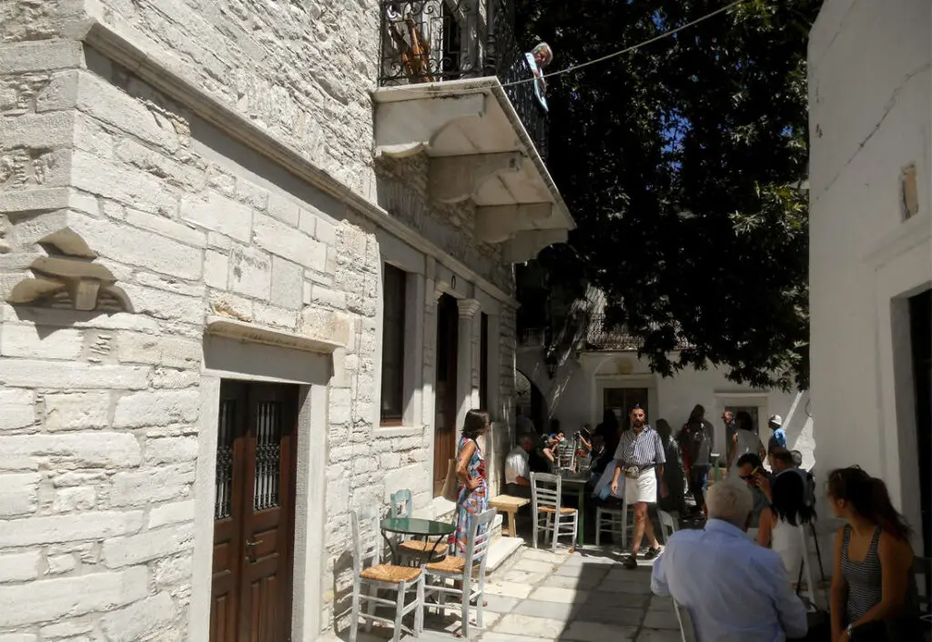 Απείρανθος Νάξου - Το "Κρητικό" χωριό που  δεν βρίσκεται στην Κρήτη!