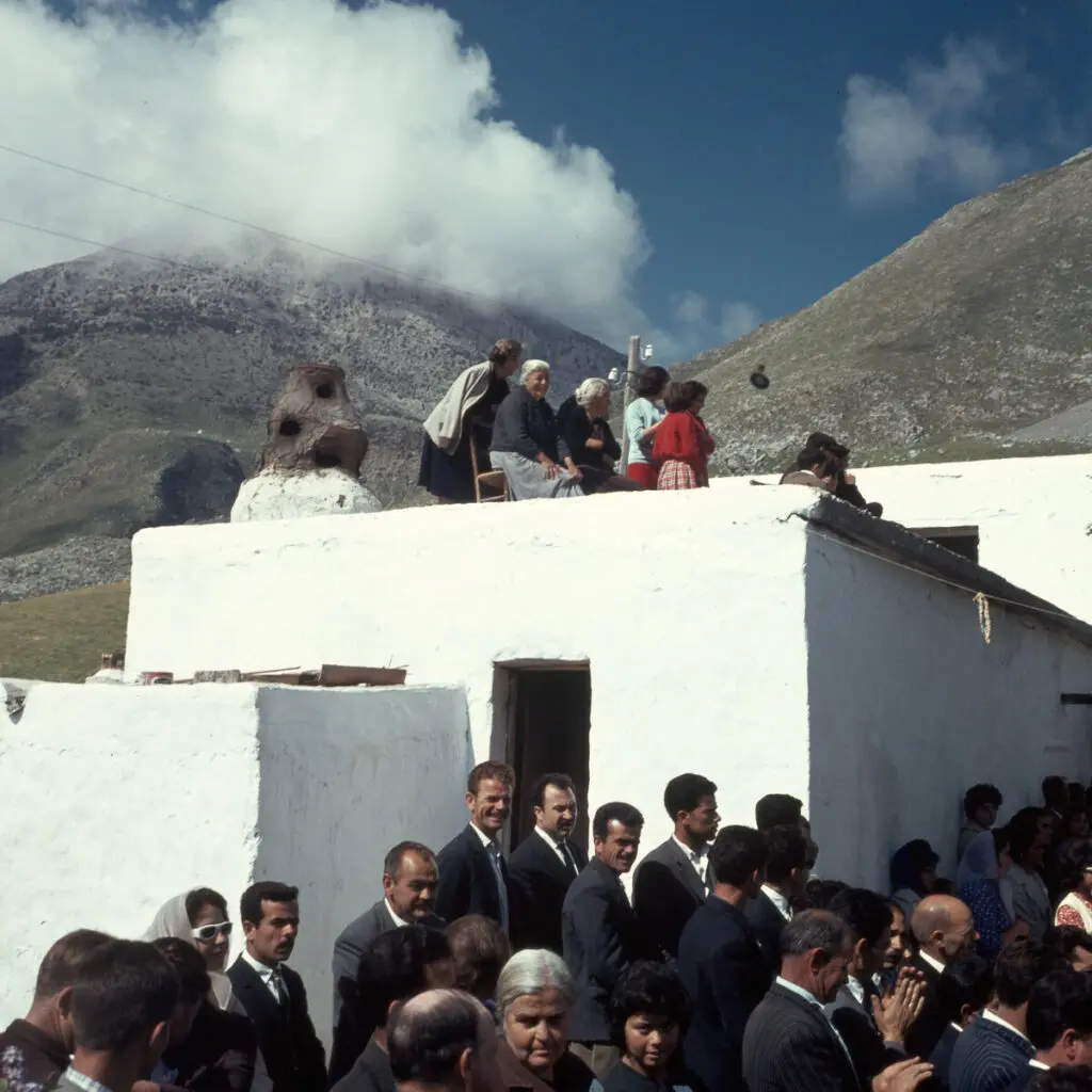 Πανηγύρι της Αγίας Ειρήνης στο μικρό μοναστήρι πάνω στο βουνό, 1963. Φωτ.: Konrad Helbig/Deutsche Fotothek