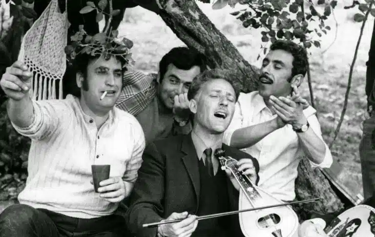 Φωτογραφίες από γλέντια μιας άλλης εποχής στην Μεσσαρά