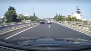 Είδαν τον χάρο με τα μάτια τους στην εθνική οδό. Αγροτικό κινούταν ανάποδα με κατεύθυνση προς Χανιά