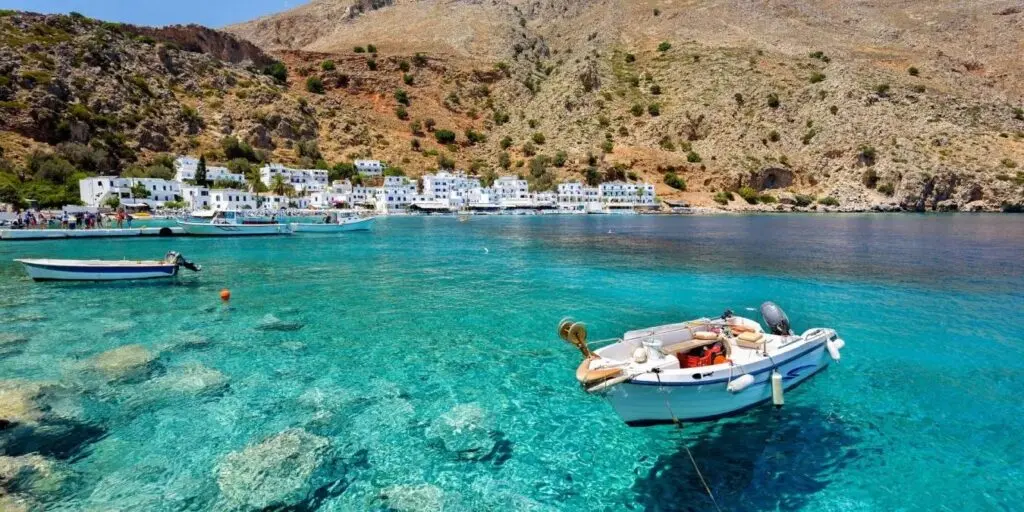 Λουτρό Χανίων: Καρτ ποστάλ από τη νότια Κρήτη