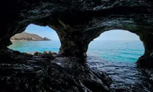 Η παραλία Τρυπητή στην Κρήτη είναι η νοτιότερη παραλία της Ευρώπης
