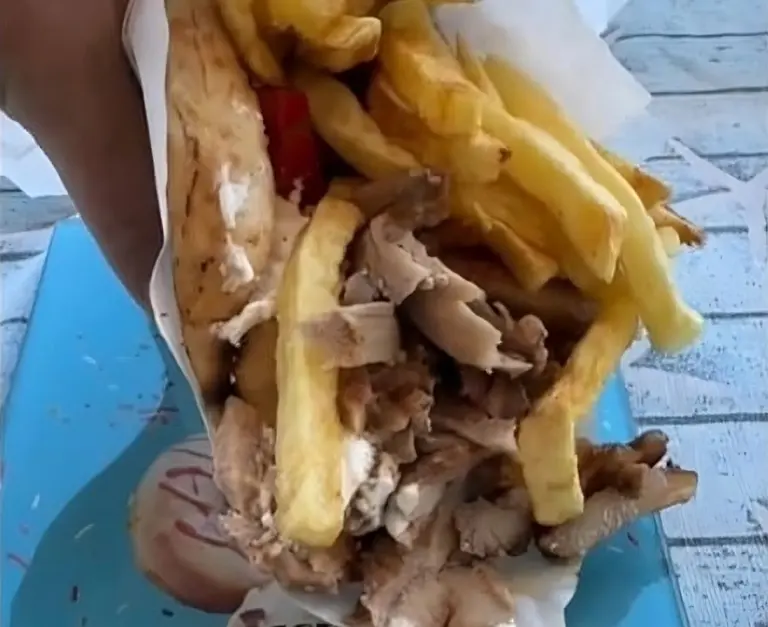 Στο Ηράκλειο το πιτόγυρο ζυγίζει μισό κιλό!