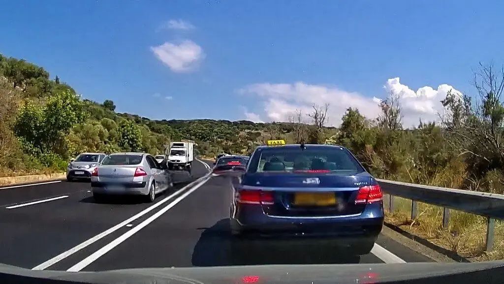 Ο Θεός και η Παναγία!! Βρήκαμε το αρχι-βούι που κυκλοφορεί ανάμεσά μας στον ΒΟΑΚ